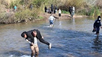 غرق مجموعة من 11 سوريا بينهم اطفال اثناء محاولتهم عبور النهر الكبير بين لبنان وسوريا