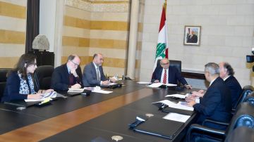 اجتماع بعد مصادقة البرلمان على قرض البنك الدولي... وهذا ما طلبه سلام اجتماع بعد مصادقة البرلمان على قرض البنك الدولي... وهذا ما طلبه سلام