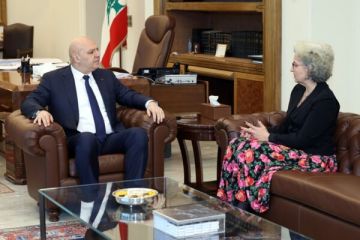 الرئيس عون عرض مع وزيرة التربية ملف تفرغ الأساتذة المتعاقدين في الجامعة اللبنانية الرئيس عون عرض مع وزيرة التربية ملف تفرغ الأساتذة المتعاقدين في الجامعة اللبنانية