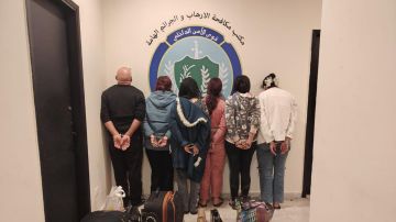 شبكة فتيات للدعارة... وشاب يسهل نقلهن! شبكة فتيات للدعارة... وشاب يسهل نقلهن!