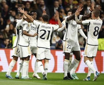 ريال مدريد ينجو من فخ ألافيس ويلاحق برشلونة