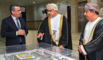 وزير الزراعة رافق رئيس الجمهورية إلى سلطنة عمان وتمهيد لاتفاقية زراعية مشتركة