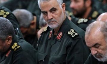 سليماني حذر الأسد: لونا الشبل جاسوسة والسر في موتها واختفاء شقيقها سليماني حذر الأسد: لونا الشبل جاسوسة والسر في موتها واختفاء شقيقها