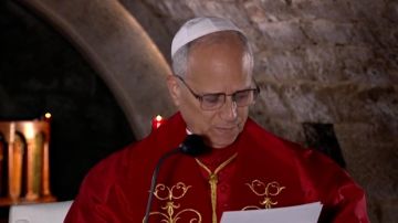 البابا لاوون من عنايا: لا سلام من دون محادثات وحوار