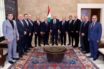 الرئيس عون: هل يجوز ان يشوه البعض صورة لبنان الحقيقية كرمى مصلحته الانتخابية؟ الرئيس عون: هل يجوز ان يشوه البعض صورة لبنان الحقيقية كرمى مصلحته الانتخابية؟