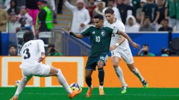 برأسية في الوقت القاتل.. السعودية تقصي فلسطين وتواصل مشوارها في كأس_العرب برأسية في الوقت القاتل.. السعودية تقصي فلسطين وتواصل مشوارها في كأس_العرب