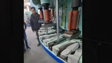 بالفيديو: أحذية مغشوشة في المصنع!