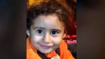 في بيروت ... أم تترك طفلتها ذات الثلاث سنوات على باب المسجد وتهرب وهذا ما حصل لاحقا !!