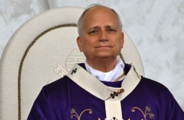 البابا لاوون في ختام القداس الإلهي في بيروت: أدعو مسيحيي لبنان إلى أن يضعوا مستقبلهم أمام الله