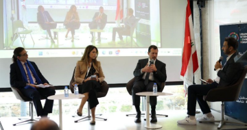 شحادة افتتح أعمال المنتدى اللبناني لحوكمة الإنترنت: لبنان سيبقى لاعبا أساسيا في الساحة الرقمية شحادة افتتح أعمال المنتدى اللبناني لحوكمة الإنترنت: لبنان سيبقى لاعبا أساسيا في الساحة الرقمية