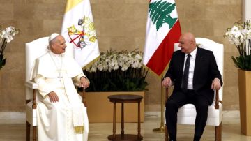 زيارة البابا سياسية بامتياز... وترجمة عملية فورية