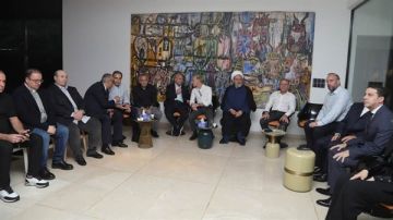 بالصور من أبيدجان: آل الخليل يتقبلون التعازي بالسفير خليل الخليل في مجلس عزاء مهيب