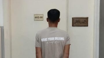 تحرش بابنته وعنفها وهذا ما حل به!