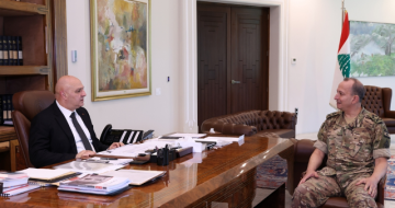 الرئيس عون عرض مع قائد الجيش تحضيرات اجتماع باريس ونتائج الجولة جنوب الليطاني الرئيس عون عرض مع قائد الجيش تحضيرات اجتماع باريس ونتائج الجولة جنوب الليطاني