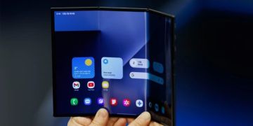 جديد سامسونغ :هاتف بثلاث طبقات يتحول جهازا لوحيا