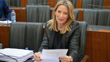 دويلة تفرض اقتطاع اموال المواطنين... غارة أيوب: تستنكر صرف 200 مليون دولار لدفع جزء من مستحقات إعادة الإعمار! دويلة تفرض اقتطاع اموال المواطنين... غارة أيوب: تستنكر صرف 200 مليون دولار لدفع جزء من مستحقات إعادة الإعمار!