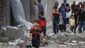 مسؤول أممي: الأطفال هم الأكثر عرضة لخطر مخلفات الحرب على غزة مسؤول أممي: الأطفال هم الأكثر عرضة لخطر مخلفات الحرب على غزة