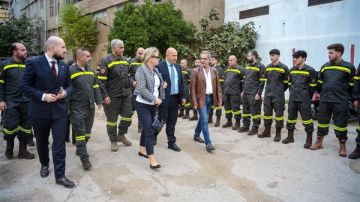 الدفاع المدني يتسلم هبة نظام طاقة شمسية من سفارة بولندا لمركز برج البراجنة الإقليمي الدفاع المدني يتسلم هبة نظام طاقة شمسية من سفارة بولندا لمركز برج البراجنة الإقليمي