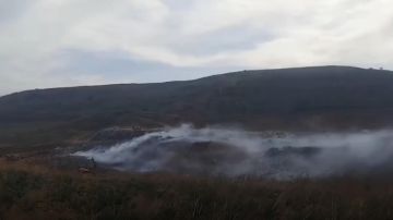 بالفيديو: حريق في المكب... والمدارس تصرف التلاميذ