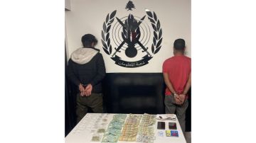 قوى الأمن: توقيف شخصين روجا المخدرات على متن دراجة آلية في كسروان وضبط كمية من المواد الممنوعة قوى الأمن: توقيف شخصين روجا المخدرات على متن دراجة آلية في كسروان وضبط كمية من المواد الممنوعة