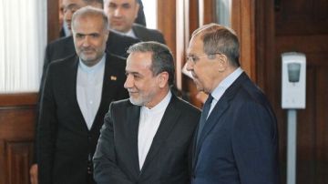 الخارجية الروسية: لافروف وعراقجي سيبحثان خلال محادثاتهما القضايا الإقليمية الخارجية الروسية: لافروف وعراقجي سيبحثان خلال محادثاتهما القضايا الإقليمية