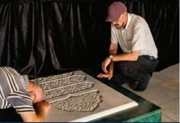 موقع إسرائيلي: صحافي إسرائيلي زار ضريح نصرالله برفقة مرشد لبناني