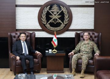 قائد الجيش التقى كبير مستشاري وزارة الدفاع البريطانية لشؤون الشرق الأوسط وشمال أفريقيا والنائب الخازن