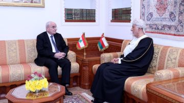 لقاء بين منسى ونائب رئيس الوزراء العماني لشؤون الدفاع.. وهذا ما بحثاه لقاء بين منسى ونائب رئيس الوزراء العماني لشؤون الدفاع.. وهذا ما بحثاه