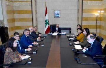 سلام بحث مع مسؤولين فرنسيين مشروع قانون الفجوة المالية واستقبل وفد من دار الأيتام الإسلامية