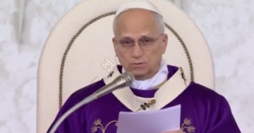 قداسة البابا في القداس الإلهي: يا لبنان قم وانهض وكن علامة للسلام في كل المشرق