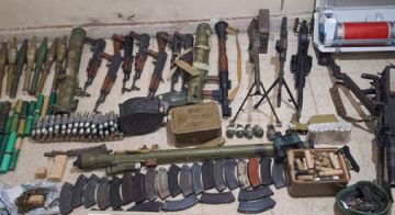 الجيش: دهم مخزن أسلحة داخل شقة في بعلبك الجيش: دهم مخزن أسلحة داخل شقة في بعلبك