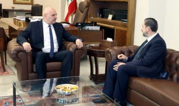 الرئيس عون بحث مع كرامي في الأوضاع العامة وتلقى المزيد من برقيات التهنئة بالاستقلال