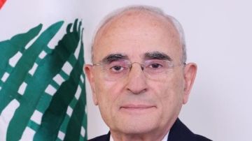 وزير الدفاع الوطني عاد من مصر بعد مشاركته في معرض EDEX-2025