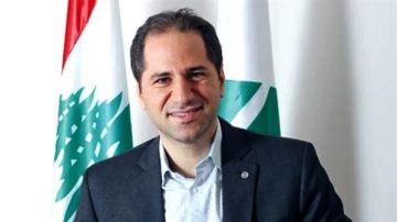 سامي الجميل: كل الترحيب بقرار رئيس الجمهورية الاستفادة من خبرة السفير سيمون كرم سامي الجميل: كل الترحيب بقرار رئيس الجمهورية الاستفادة من خبرة السفير سيمون كرم