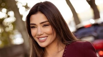 جيسيكا عازار برفقة نجم تركي شهير في أبو ظبي (فيديو) جيسيكا عازار برفقة نجم تركي شهير في أبو ظبي (فيديو)