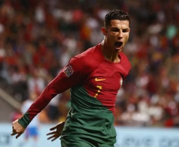 رونالدو يرفض الاعتزال قبل الوصول لهذا الرقم