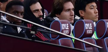 مدرب ليفربول: قرار استبعاد صلاح صعب مدرب ليفربول: قرار استبعاد صلاح صعب