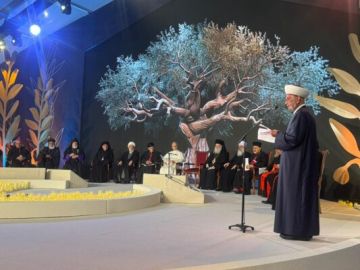 دريان خلال اللقاء المسكوني في ساحة الشهداء: نؤكد على احترام الديانات الروحية كأساس للعيش المشترك دريان خلال اللقاء المسكوني في ساحة الشهداء: نؤكد على احترام الديانات الروحية كأساس للعيش المشترك