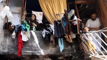 عائلات في لبنان تعاني من الجوع.. والأرقام تكشف وضع الأطفال عائلات في لبنان تعاني من الجوع.. والأرقام تكشف وضع الأطفال