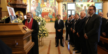 العبسي ترأس الصلاة لراحة نفس رياض يوسف سلامة في حضور الوزير مرقص ممثلا رئيس الجمهورية : سخر علمه لخدمة الكنيسة والوطن