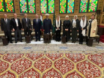 وفد الهيئة الإدارية الجديدة في جمعية متخرجي المقاصد يزور مفتي الجمهورية بعد الانتخابات وفد الهيئة الإدارية الجديدة في جمعية متخرجي المقاصد يزور مفتي الجمهورية بعد الانتخابات