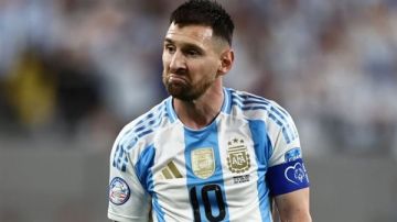 ميسي يحصد جائزة أفضل لاعب في الدوري الأميركي للعام الثاني تواليا