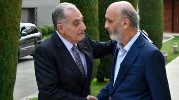 وفد أميركان تاسك فورس زار معراب: بحثنا في نظرة واشنطن إلى لبنان وفد أميركان تاسك فورس زار معراب: بحثنا في نظرة واشنطن إلى لبنان