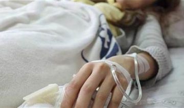 بعد إصابتها بجلطة دماغية.. فنانة شهيرة تتعرض مجددا لوعكة صحية (صورة)