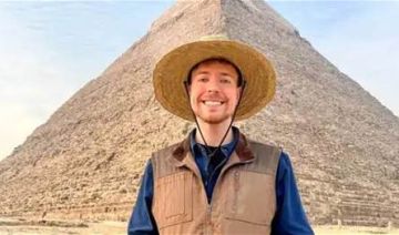 بين الأزياء والسيارات والضوء: منصات التواصل تصنع فنا بلا متاحف