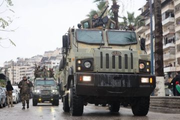 سوريا.. القبض على 12 شخصا على حدود لبنان بينهم عناصر وضباط سابقون بنظام الأسد (صورة فيديو)