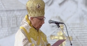 البطريرك العبسي لقداسة البابا: نحن على ثقة انكم ستواصلون جهودكم وصلاتكم لنصل الى السلام البطريرك العبسي لقداسة البابا: نحن على ثقة انكم ستواصلون جهودكم وصلاتكم لنصل الى السلام