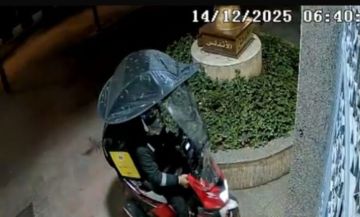 بالفيديو: حادث سرقة لعامل مطعم ملك الطاووق 