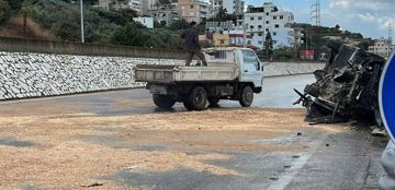 استخدمت آلات هيدروليكية بسبب شدة الاصطدام.. حادث سير مروع بين 3 سيارات في القلمون! استخدمت آلات هيدروليكية بسبب شدة الاصطدام.. حادث سير مروع بين 3 سيارات في القلمون!