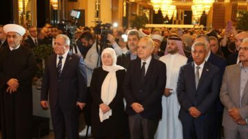 بهية الحريري تمثل سعد الحريري بحفلي استقبال في سفارتي الإمارات وفلسطين بهية الحريري تمثل سعد الحريري بحفلي استقبال في سفارتي الإمارات وفلسطين